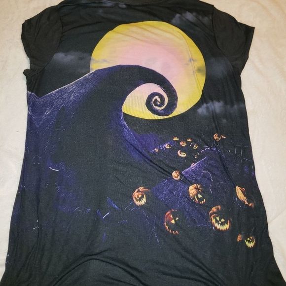 Nightmare Before Christmas Tee - Picture 2 of 3